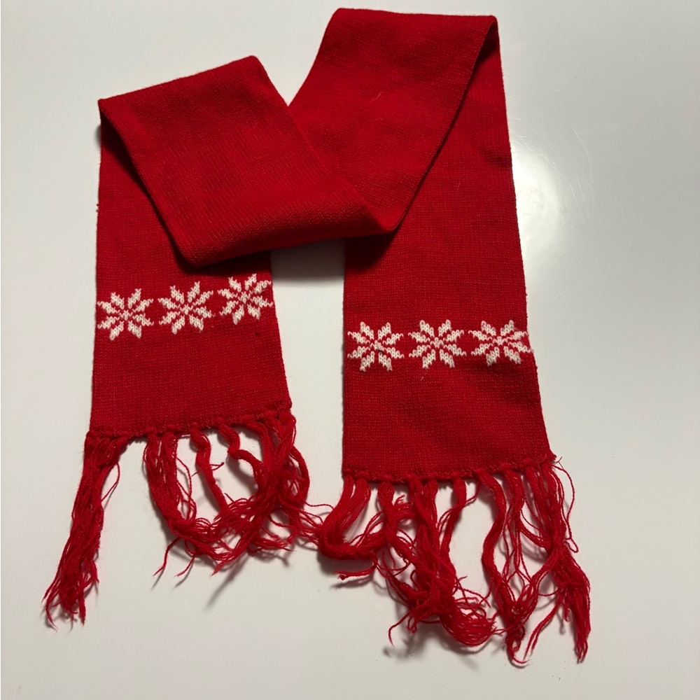 Red Scarf Set with Snowflake Design - Picture 3 of 3